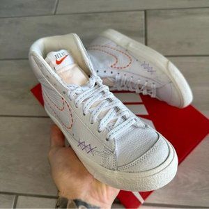 Sold NIKE BLAZER MID WHITE MULTICOLOR